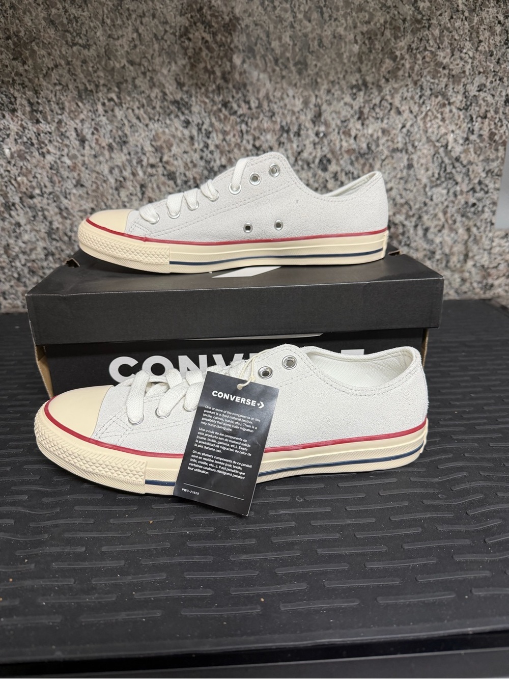 Converse Low Top Sneakers in Cream with Red Accent Men’s - 8.5 Women’s 10.5